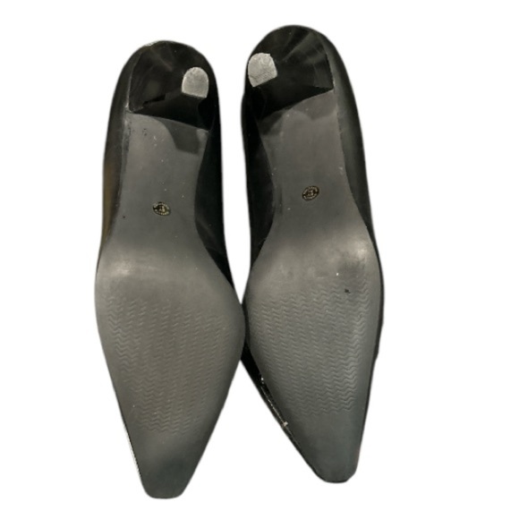 Worthington Black Pointed Toe Pump, gently used in good condition, size 9M. - Picture 8 of 9